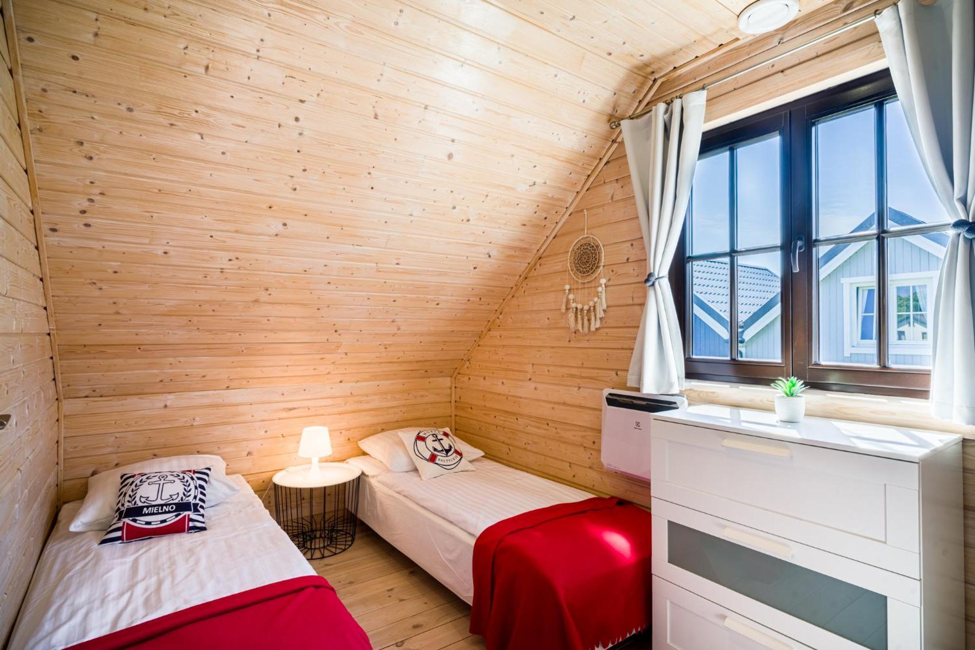 Zielone Wzgorze Villa Миелно Екстериор снимка